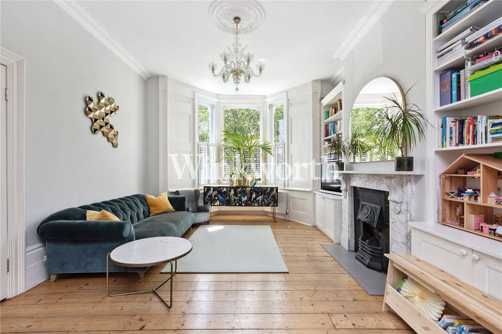 Property photo 2 of 18 Picture No. 04