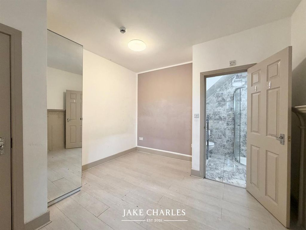 Property photo 1 of 6 65A9dc90-6F6B-4E1c-8728-E5098217d2A6.Jpg