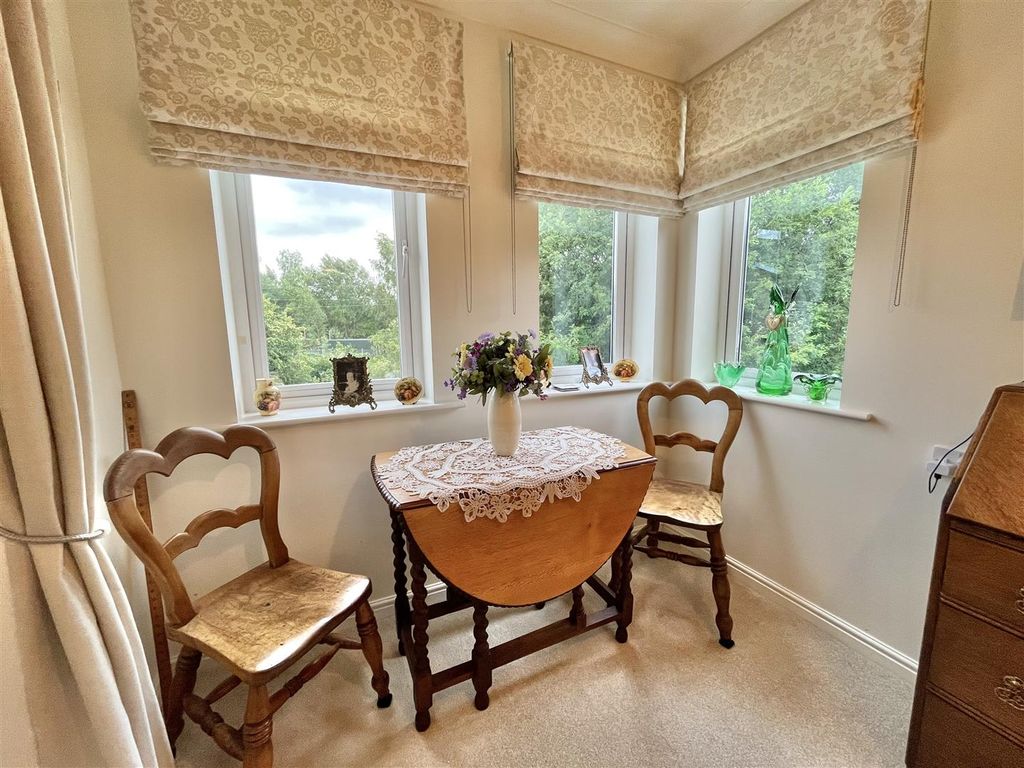 Additional image 5 of 2 bed flat for saleNorth Road, Glossop SK13