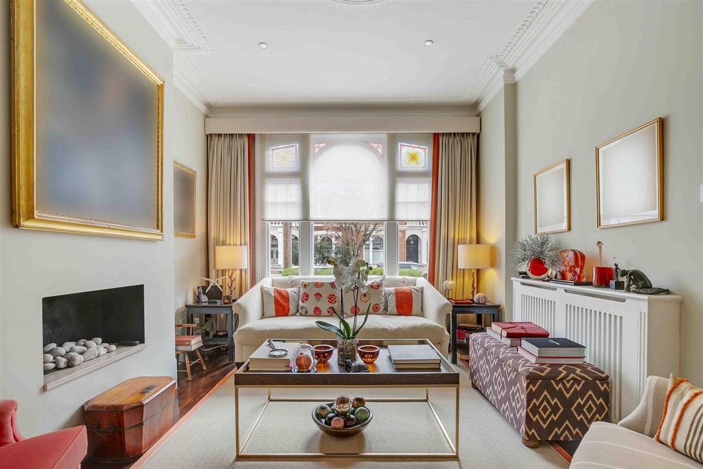 Property photo 2 of 24