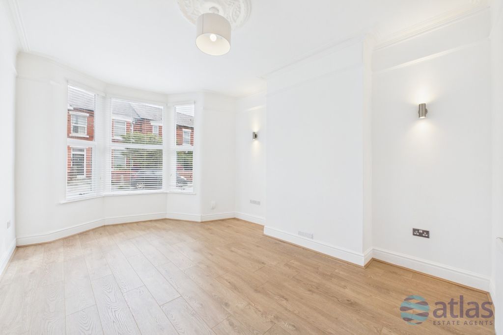 Property photo 3 of 16 Front Reception Room