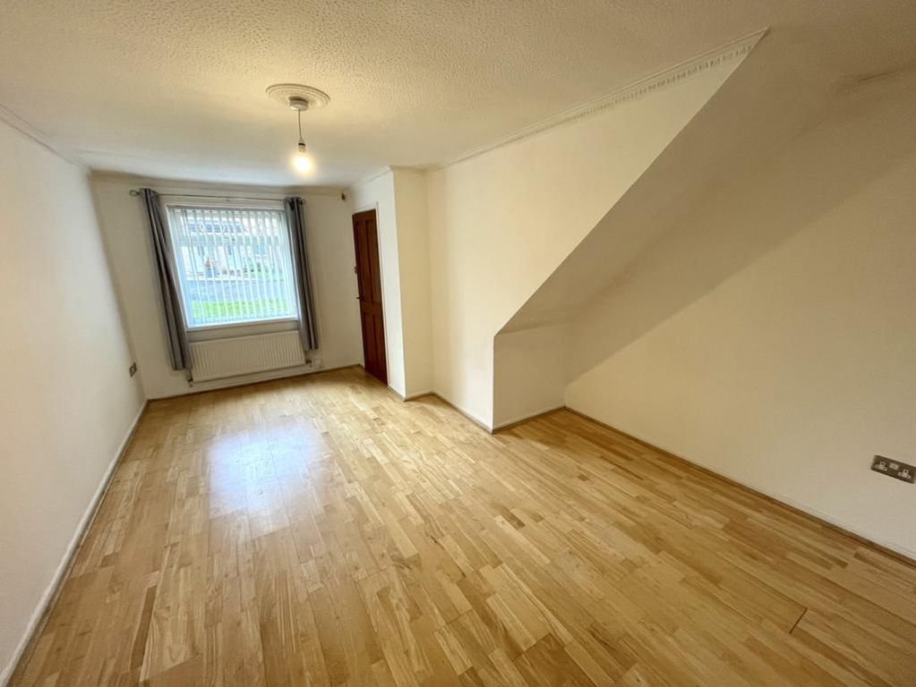 Property photo 2 of 7 Lounge