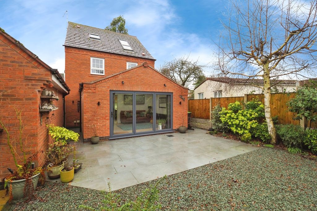 Property photo 3 of 19 Pbox-Img.Jpg