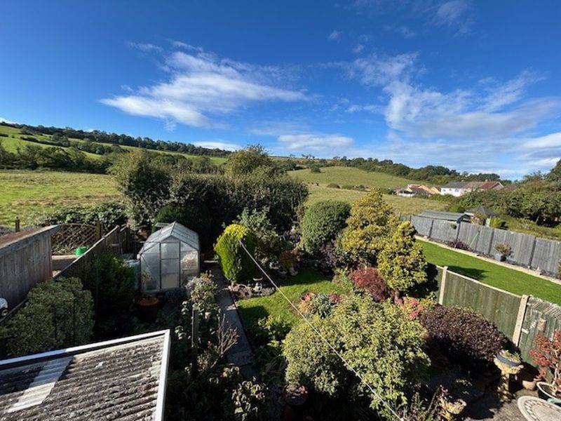 Property photo 2 of 18 Photo 11