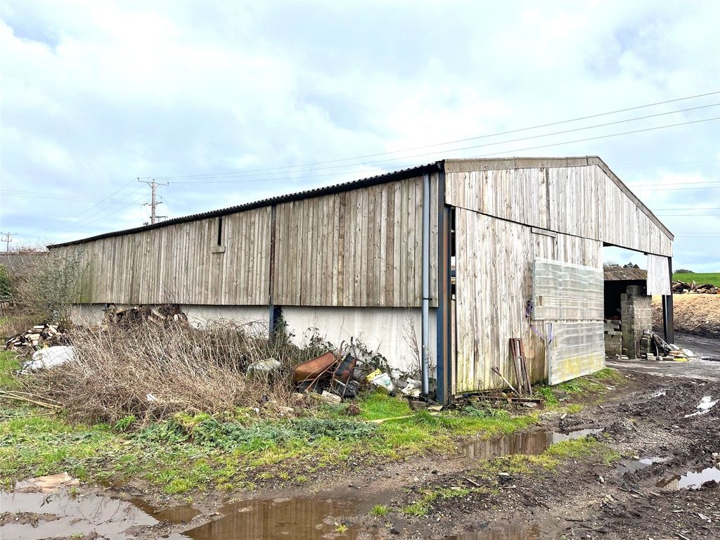 Property photo 2 of 3 Picture 2