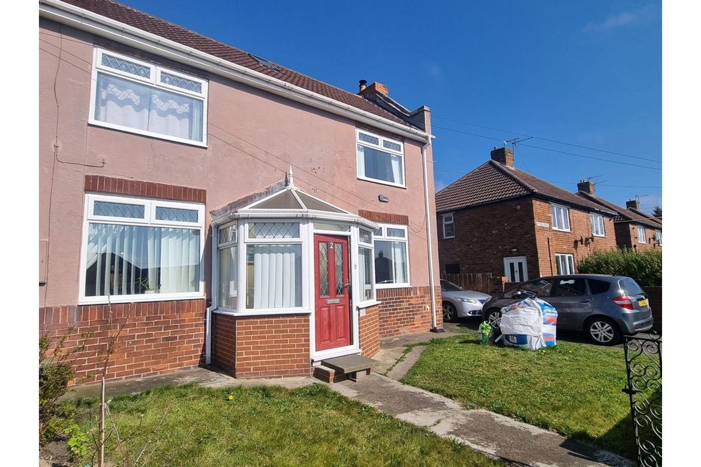 Property photo 2 of 39