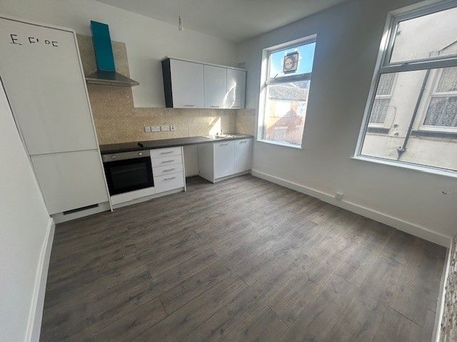 Property photo 1 of 3