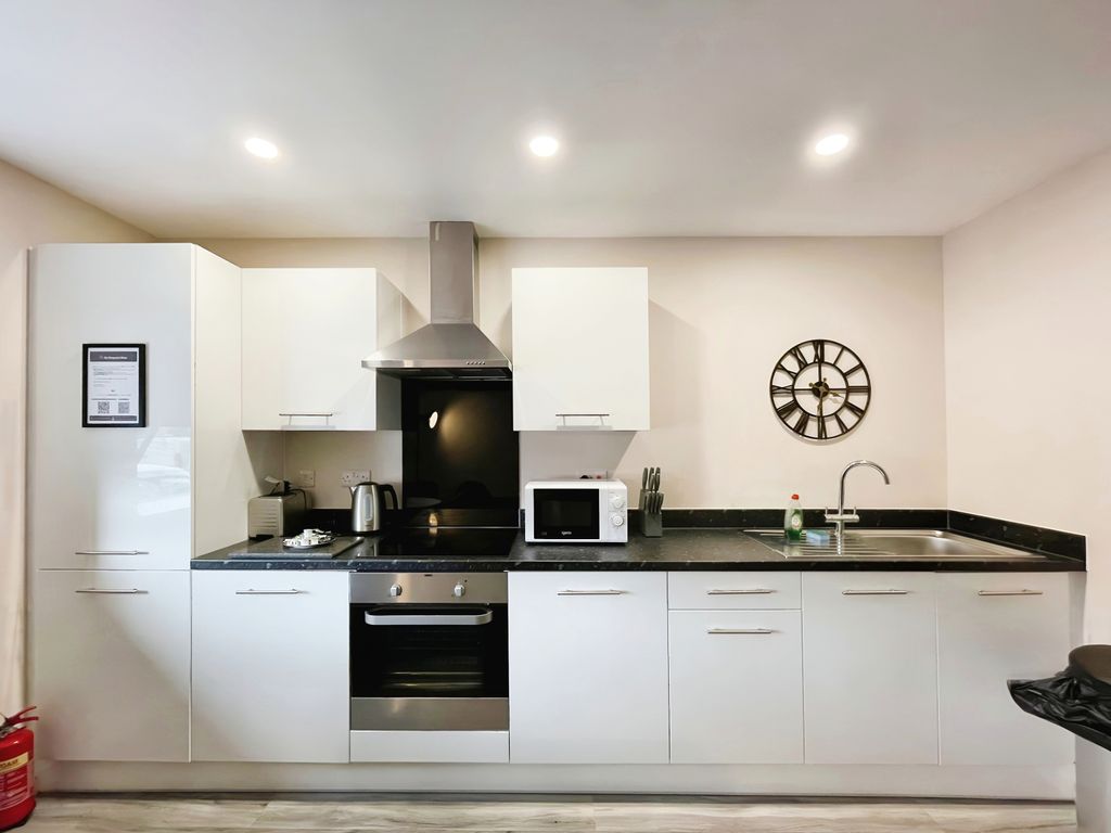 Property photo 2 of 10 Ab9d8146-5