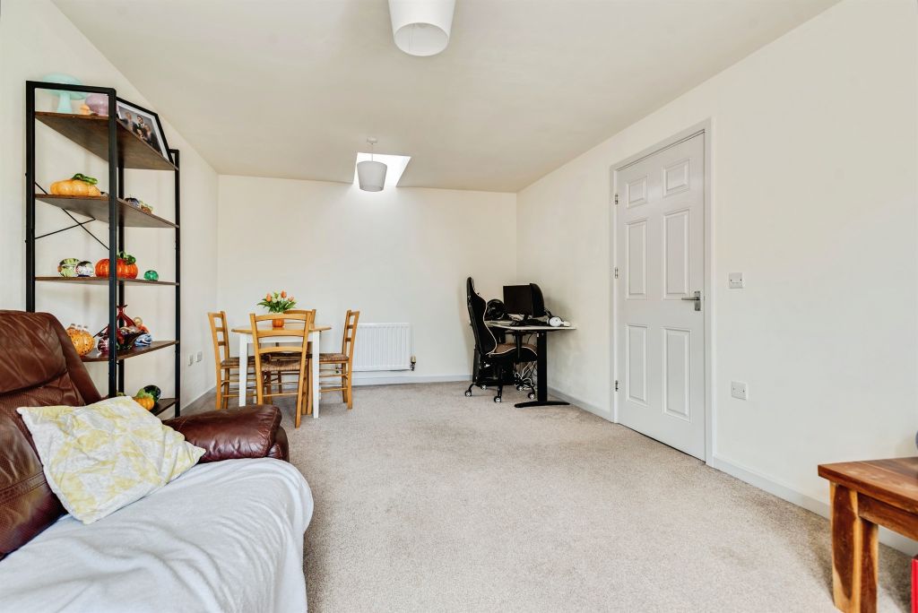 Property photo 3 of 9