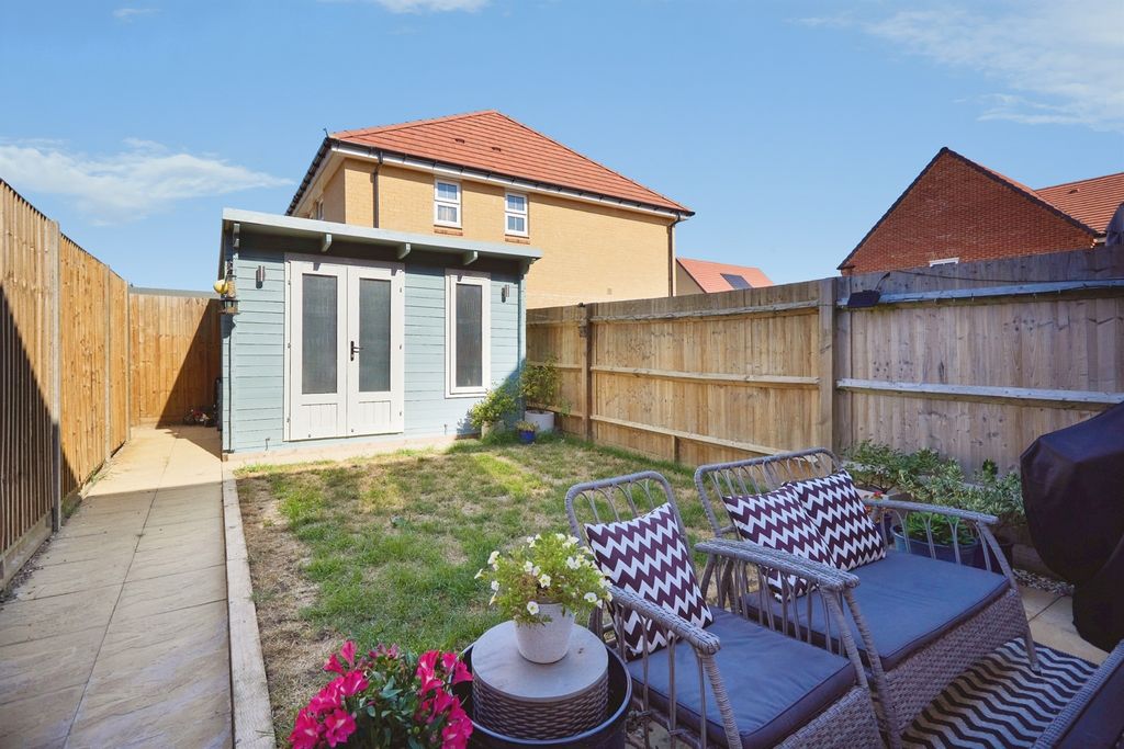 Property photo 2 of 13