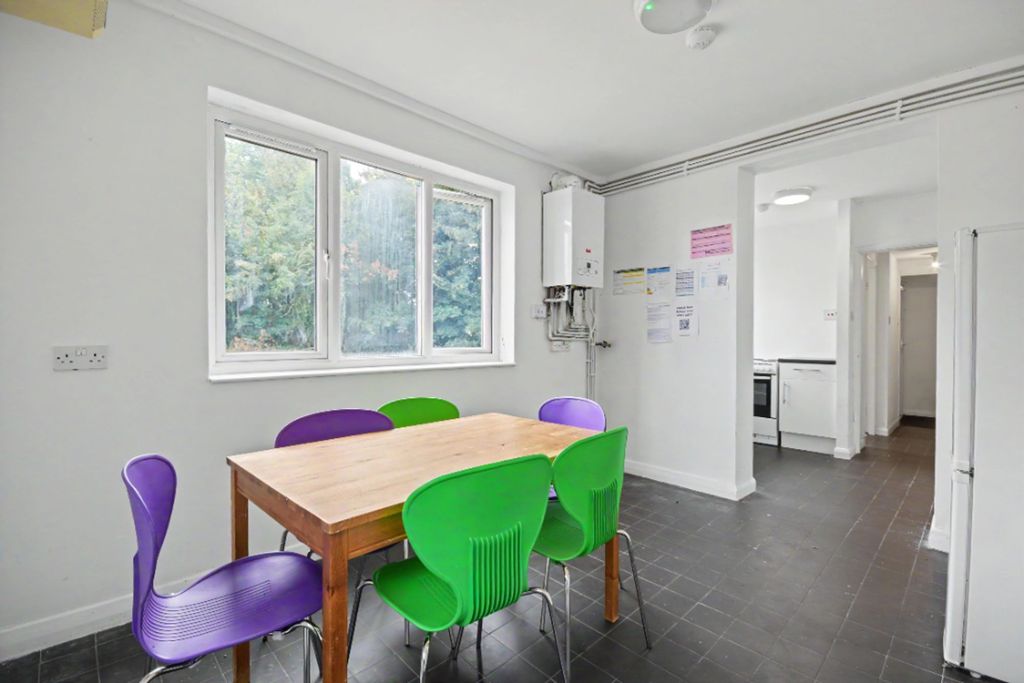 Property photo 1 of 9 Dining Room