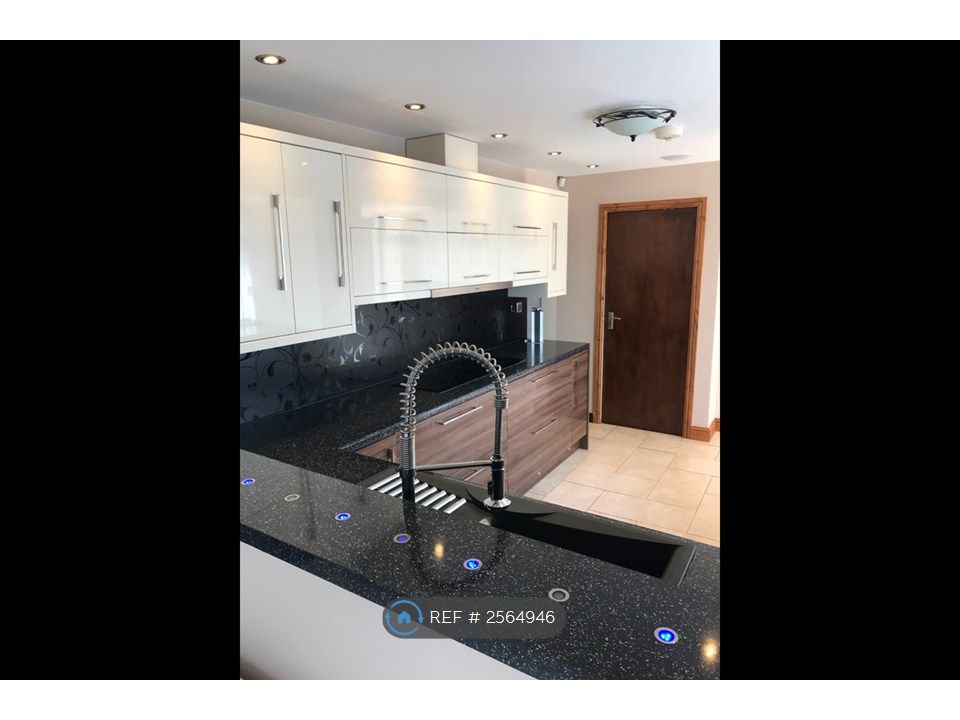 Property photo 1 of 35