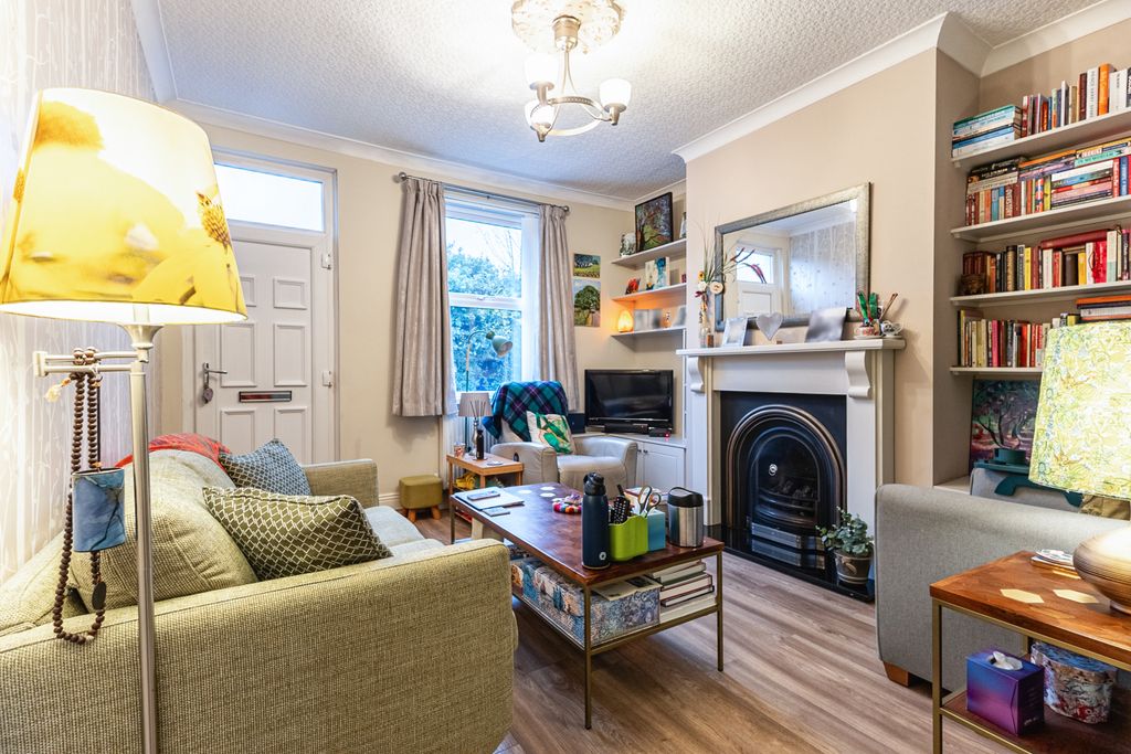 Property photo 3 of 14 Living Room