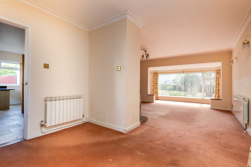 Property photo 3 of 29