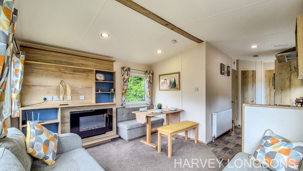Property photo 3 of 17 Spacious Lounge And Dining Area In The Abi Coworth Deluxe Holiday Home