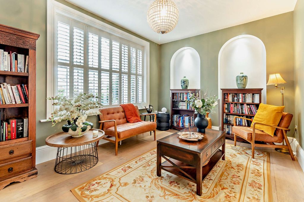 Property photo 2 of 16 Picture No. 08