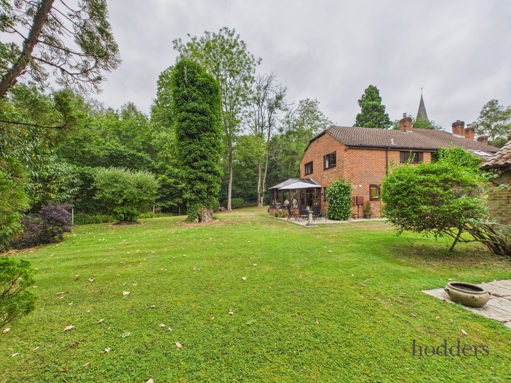 Property photo 2 of 29 Picture No. 52