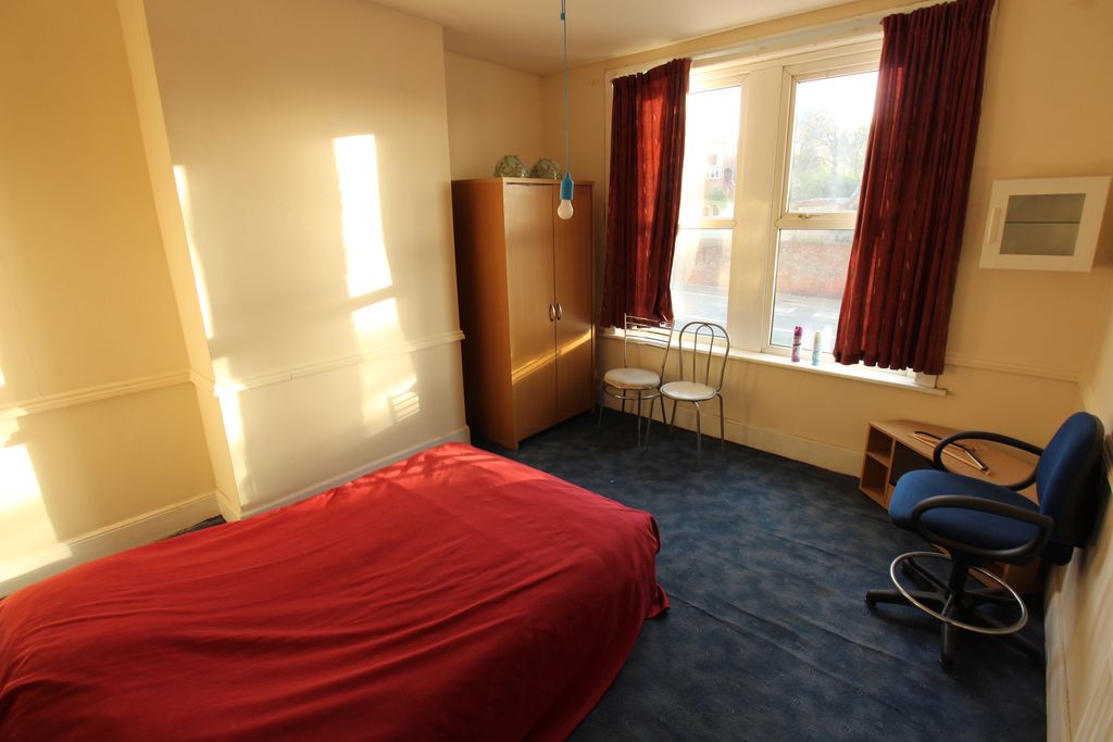 Property photo 2 of 5