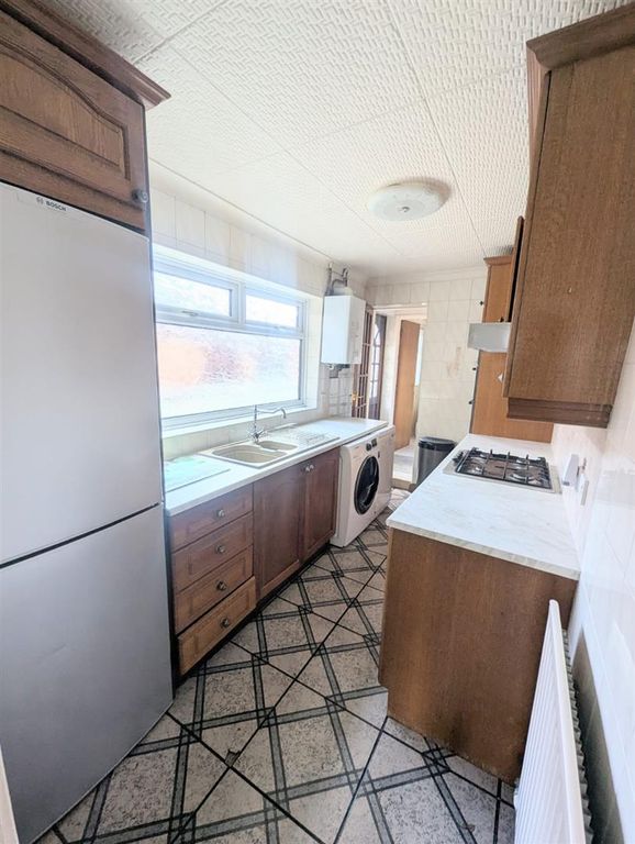 Property photo 3 of 12 B486A3Bd-65Fc-4Edb-9d37-Bfc6d983B917.Jpg
