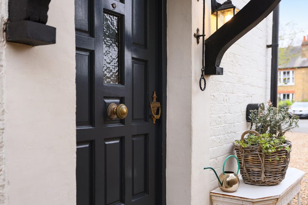 Property photo 2 of 30 Image