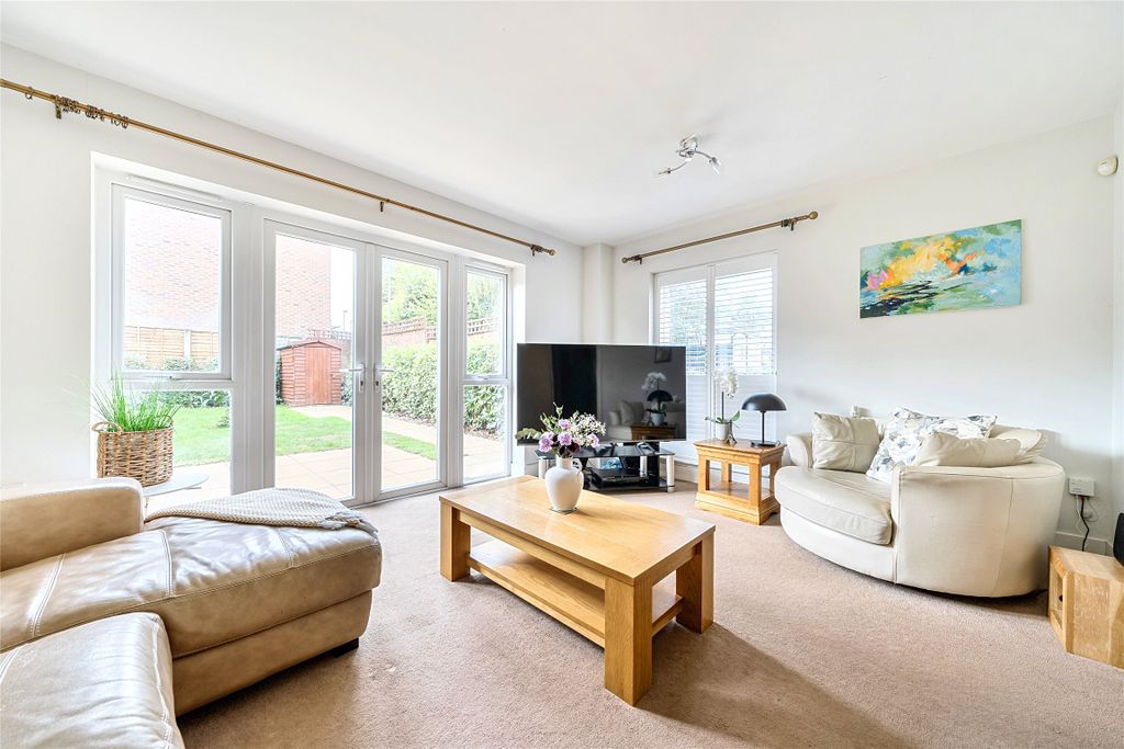 Property photo 2 of 19 Picture No. 37