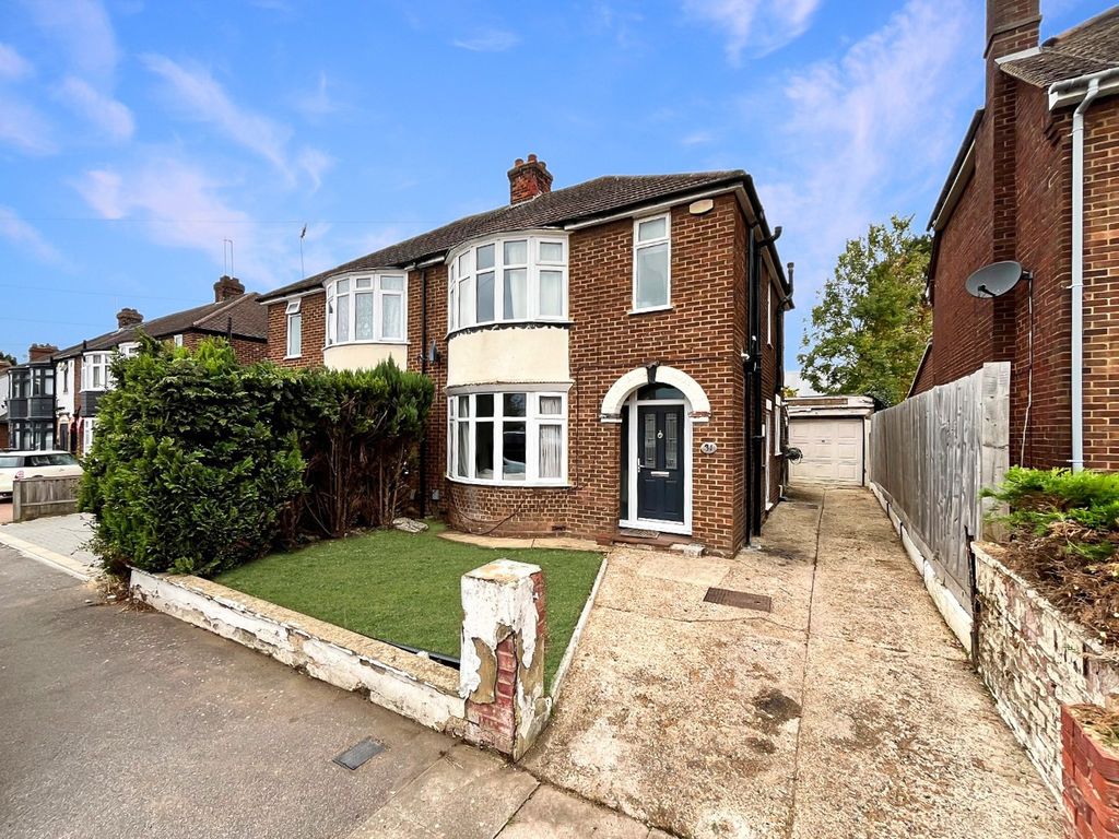 Property photo 1 of 13 4527060