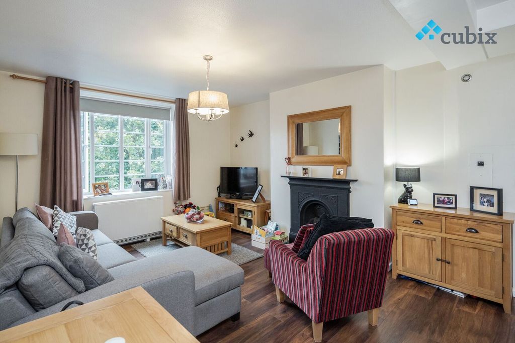 Property photo 1 of 25
