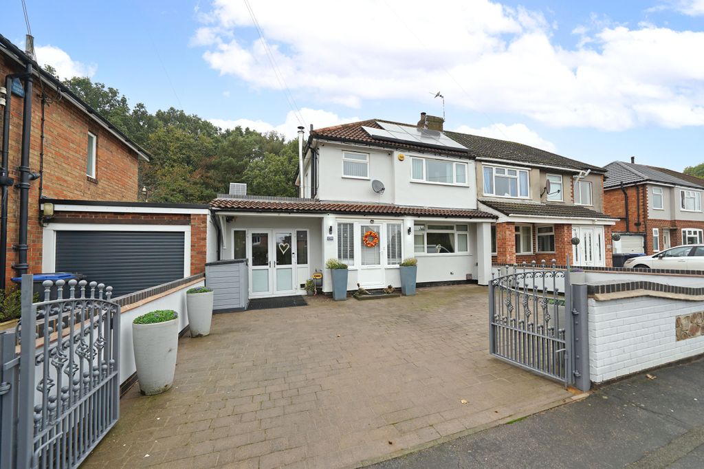 Property photo 1 of 36 Dsc04221 Copy