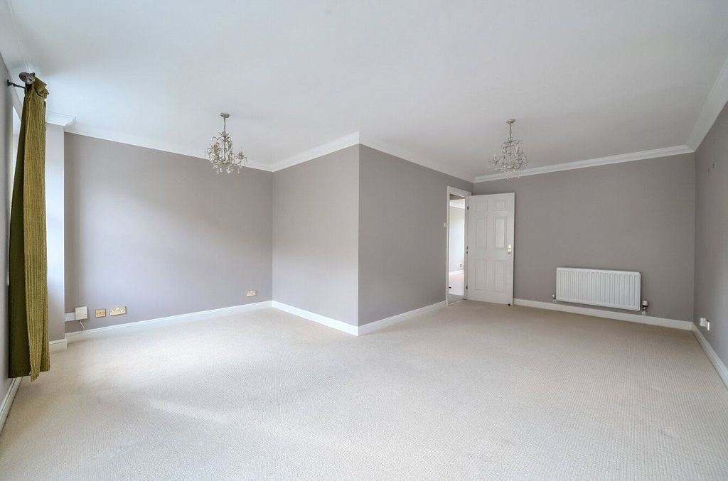 Property photo 3 of 21 Picture No. 21