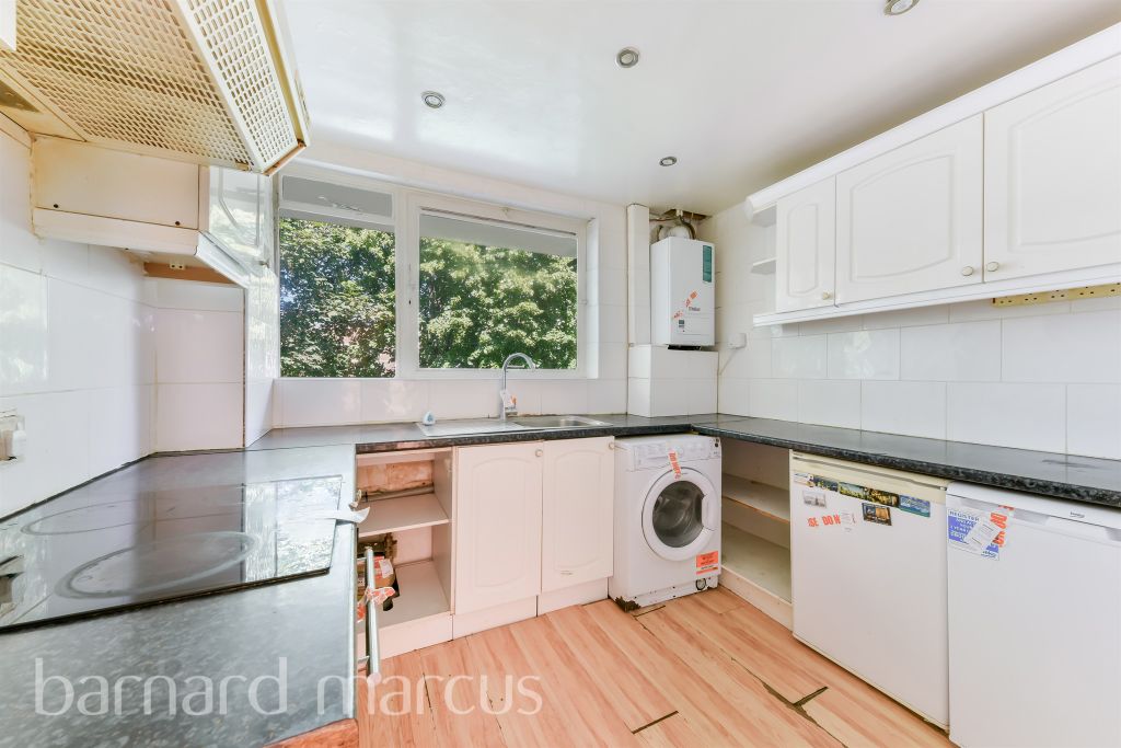 Property photo 2 of 12