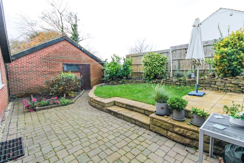 Property photo 2 of 27 Outside