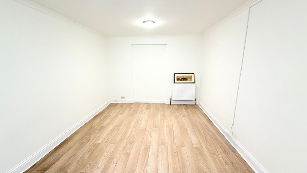 Property photo 3 of 15 Whatsapp Image 2026-04-07 At 16.19.44.Jpeg