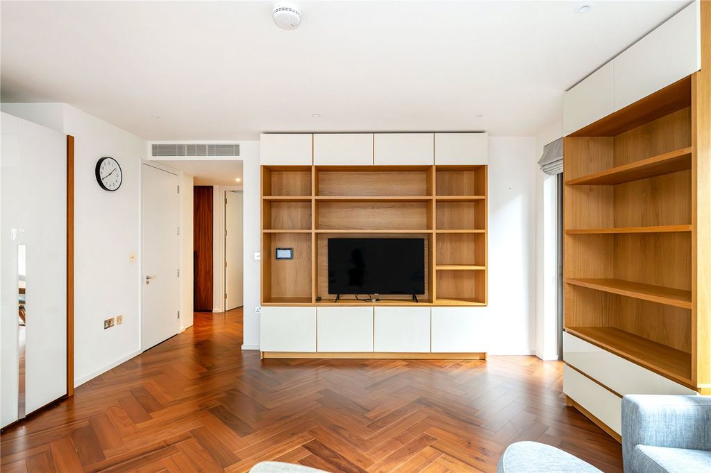 Property photo 3 of 21 Picture No. 29