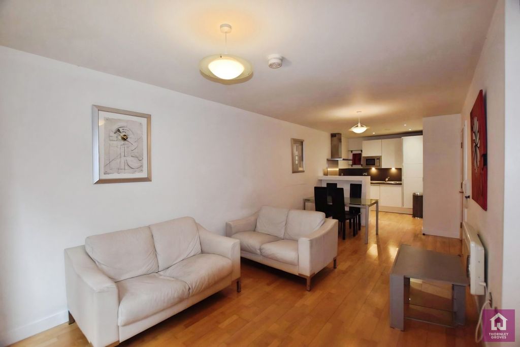 Property photo 3 of 14 Pbox-Img.Jpg