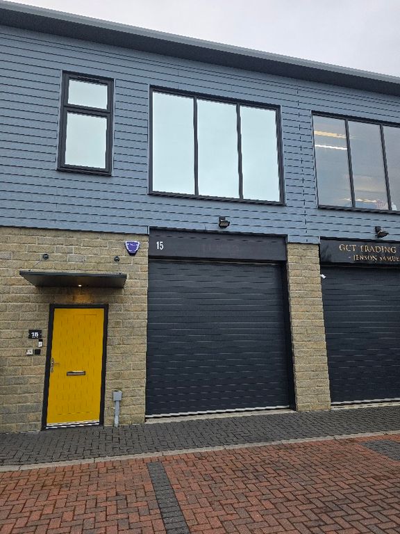 Property photo 2 of 9