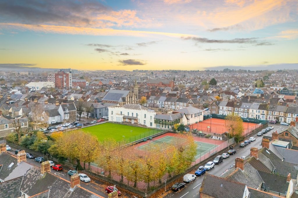 Property photo 2 of 16 Roath Tennis Courts_6