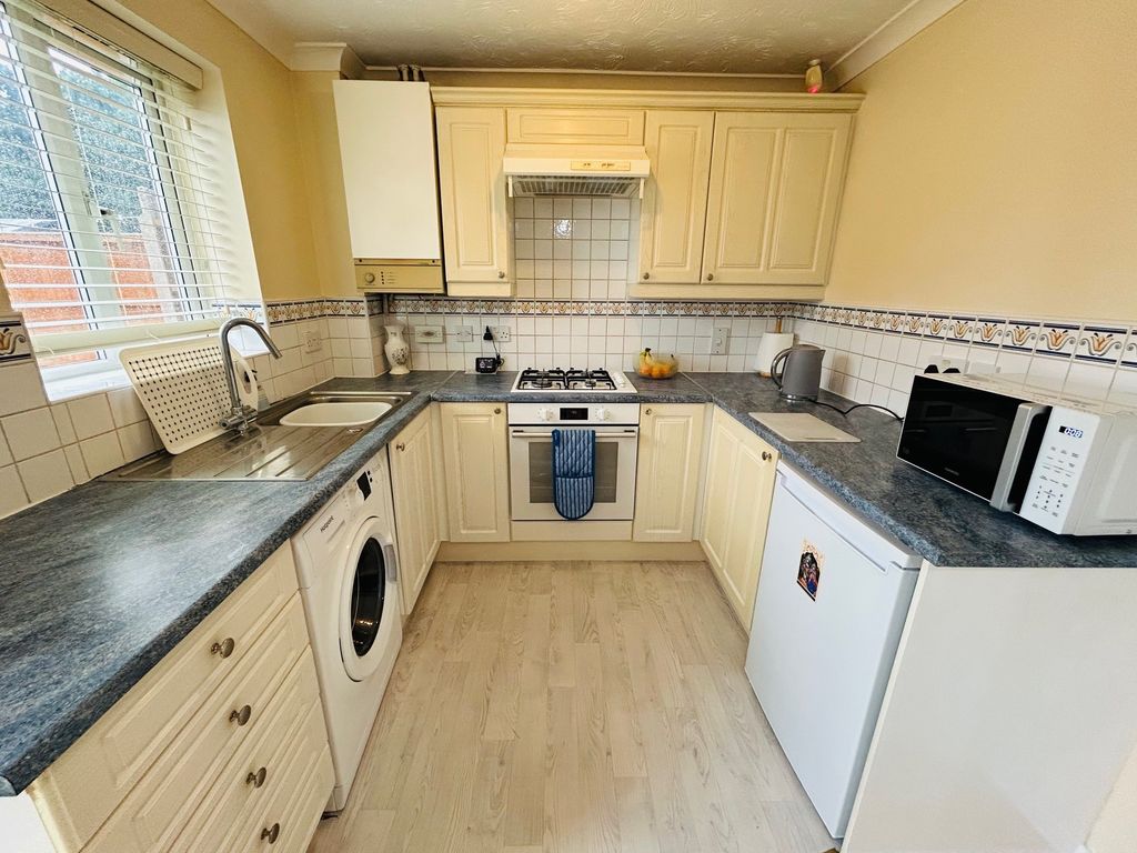 Property photo 3 of 12