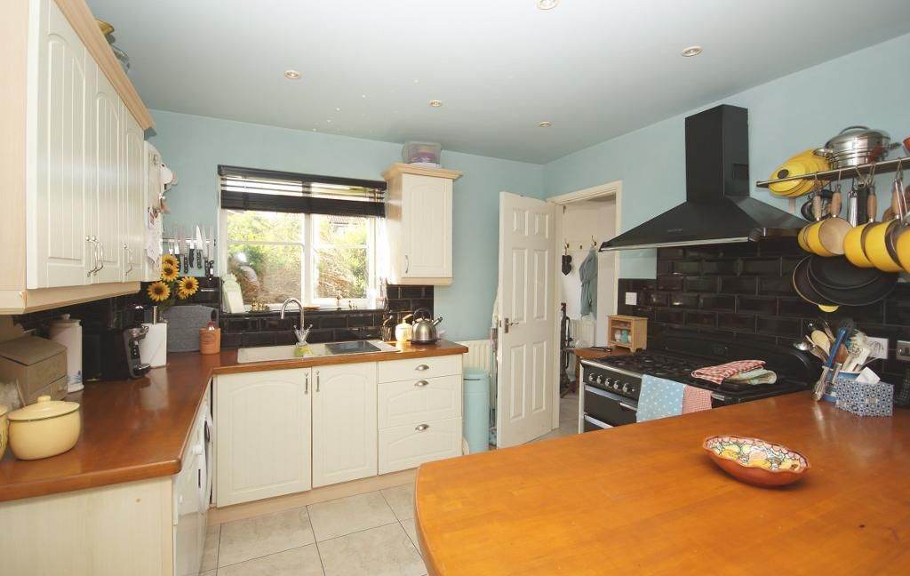 Property photo 3 of 10 Photo 3