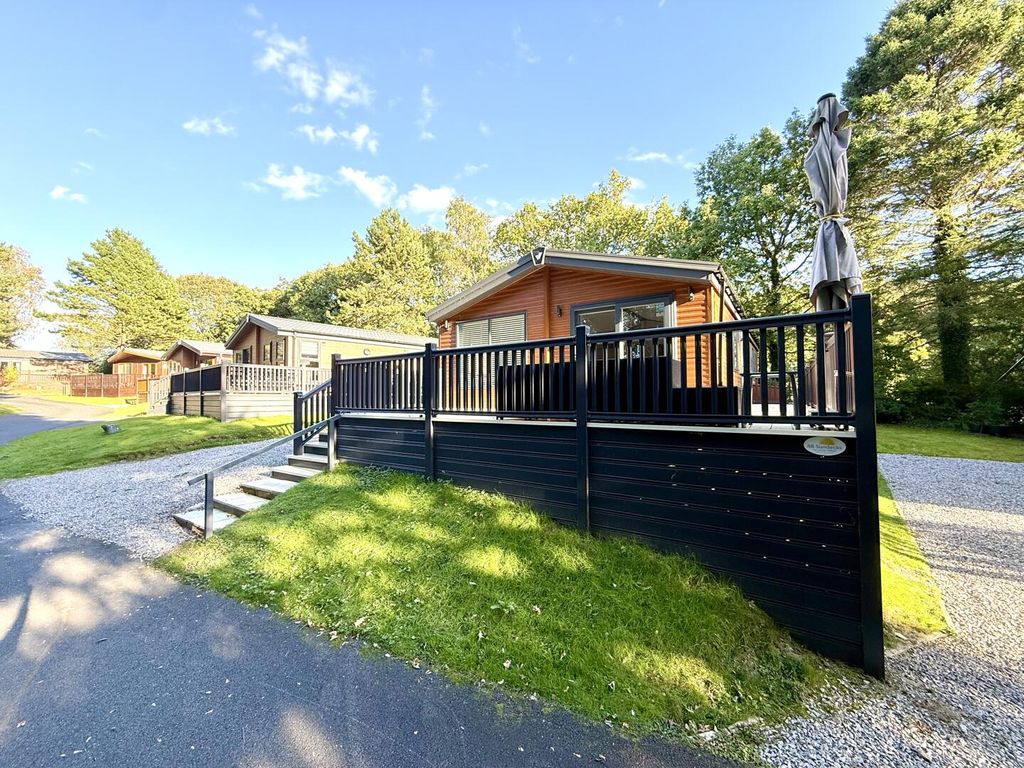 Property photo 3 of 3