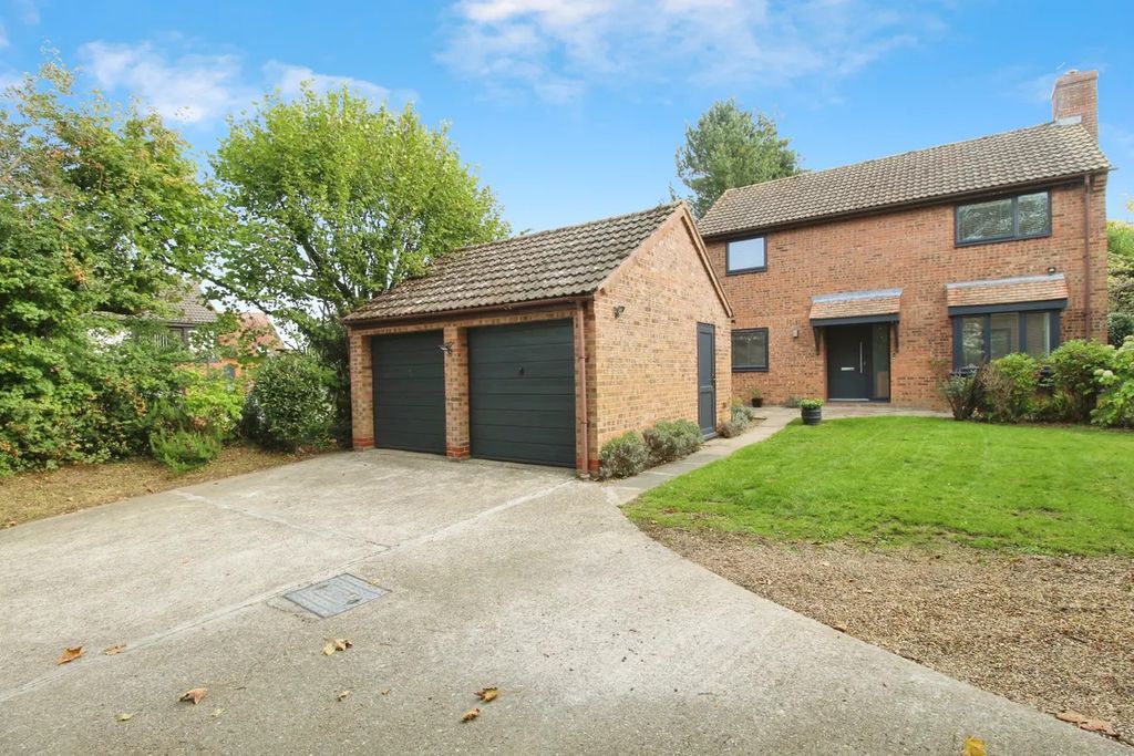 Property photo 3 of 30 Front