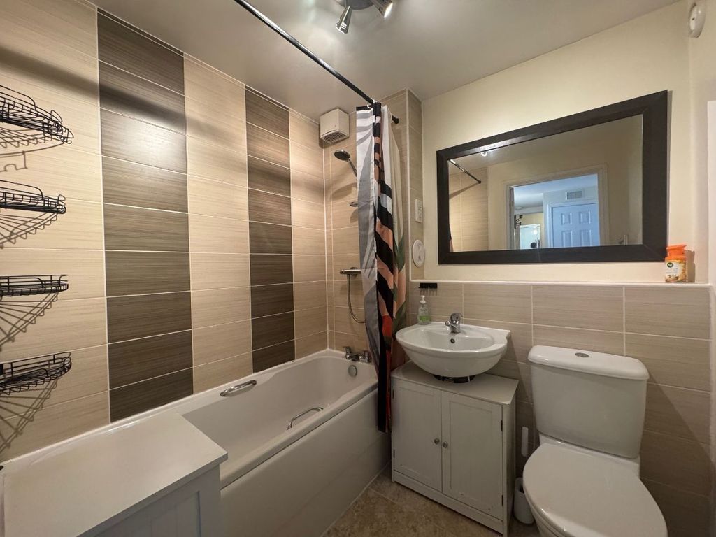 Additional image 8 of 2 bed flat to rent27D Osprey Crescent, Dunfermline KY11