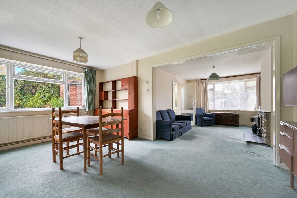 Property photo 3 of 19