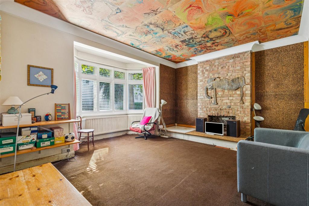 Property photo 2 of 14 Burlington Lane, W4 - For Sale