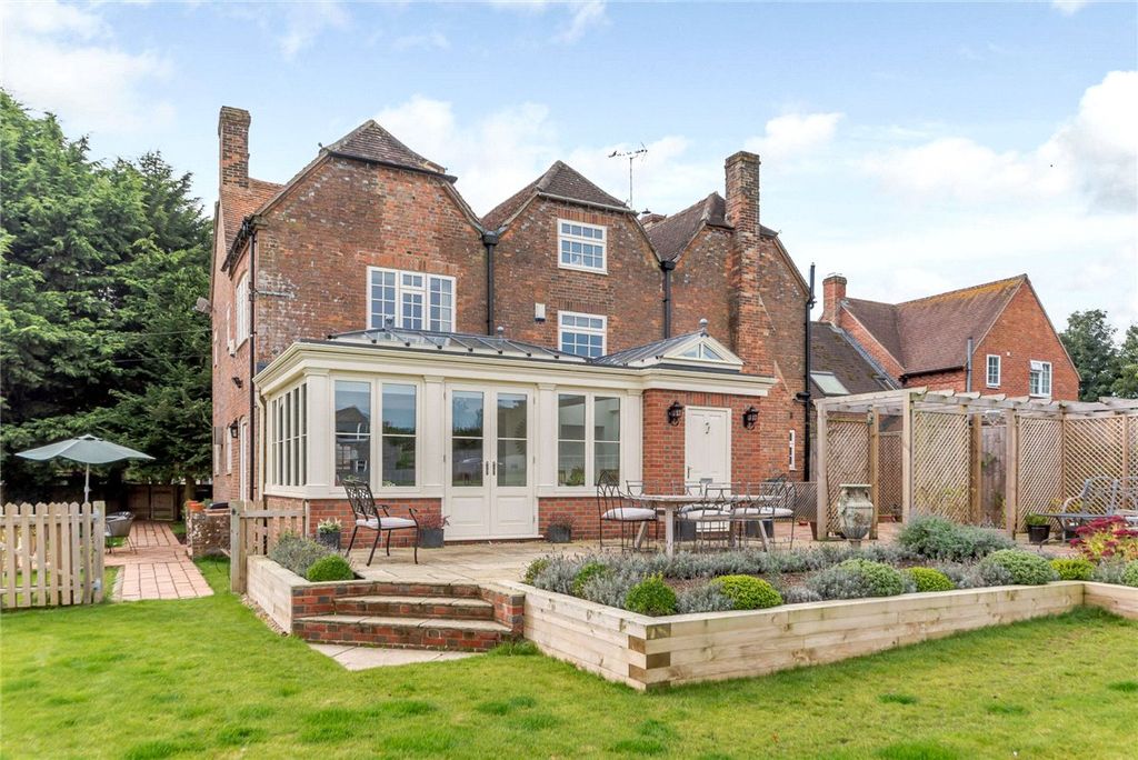 Property photo 1 of 19 Picture No. 11