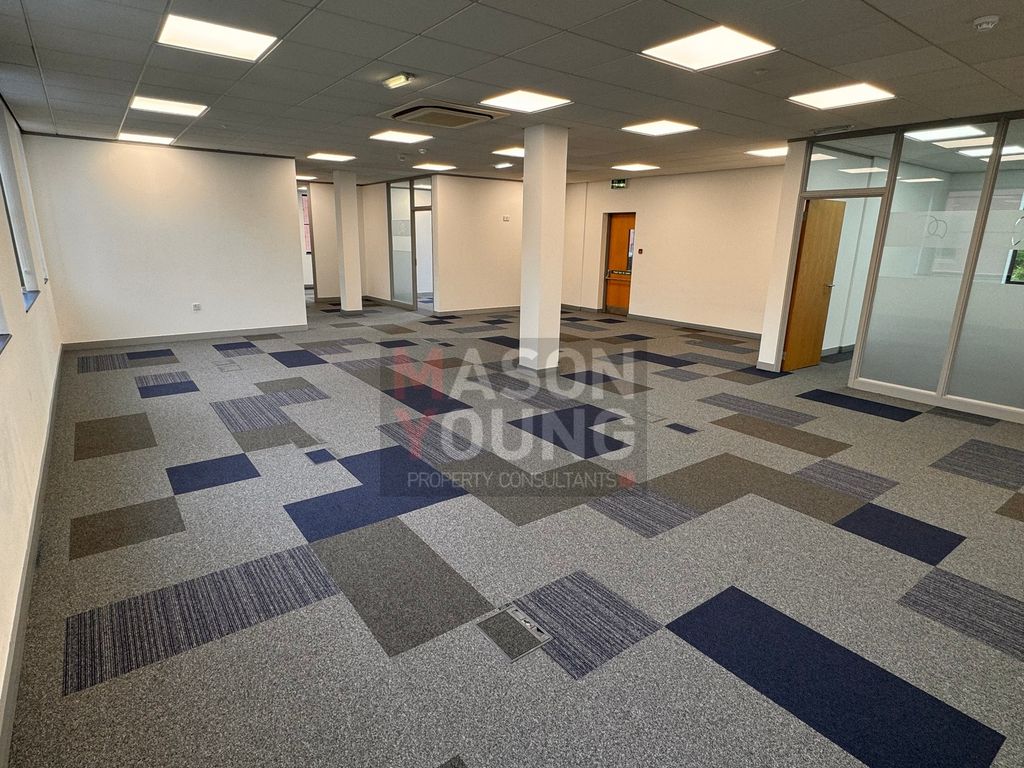 Property photo 3 of 11