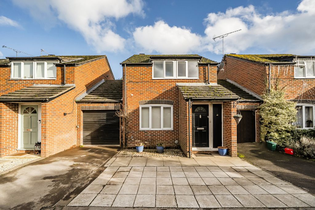 Property photo 1 of 21 Picture No. 28