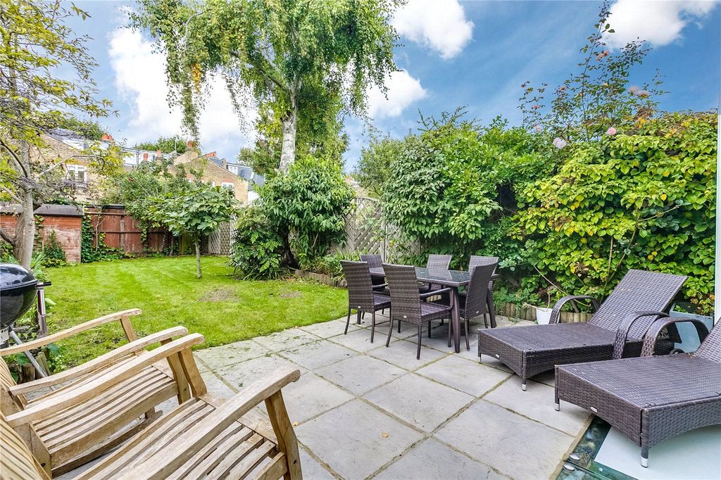 Property photo 1 of 10