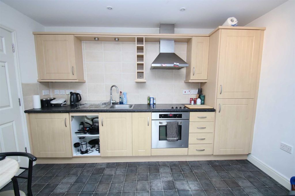 Property photo 3 of 5