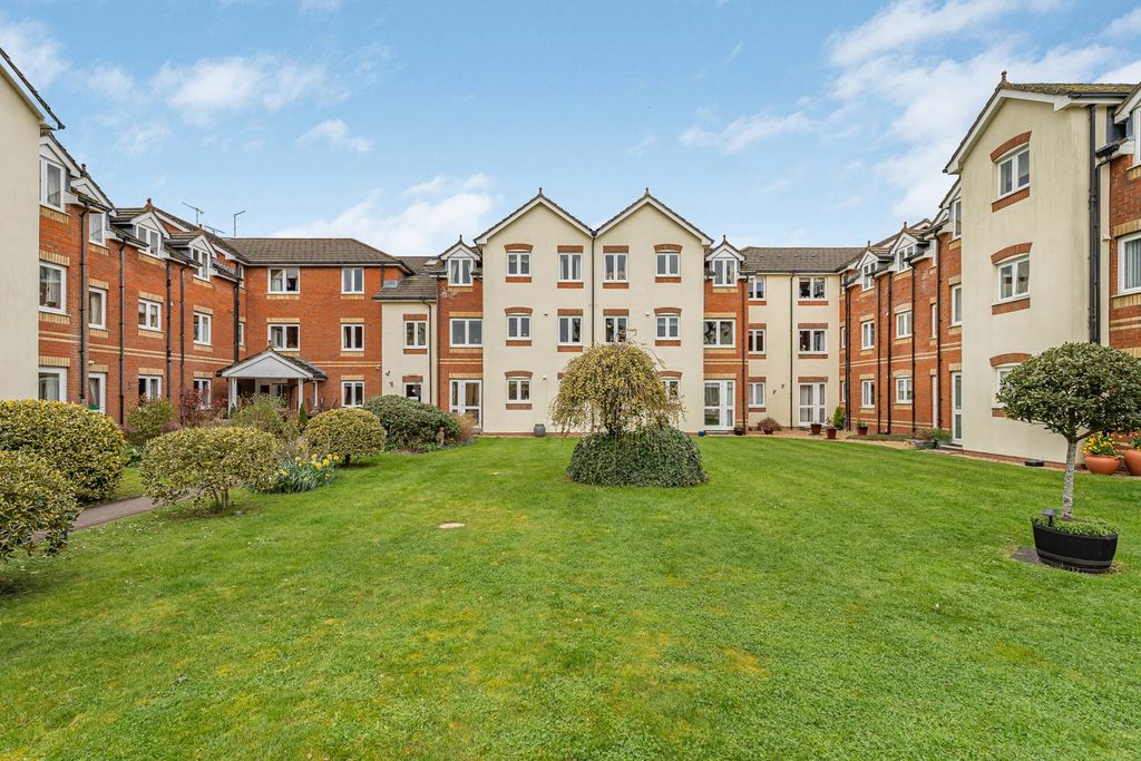 Property photo 1 of 14 12_76486.Jpg