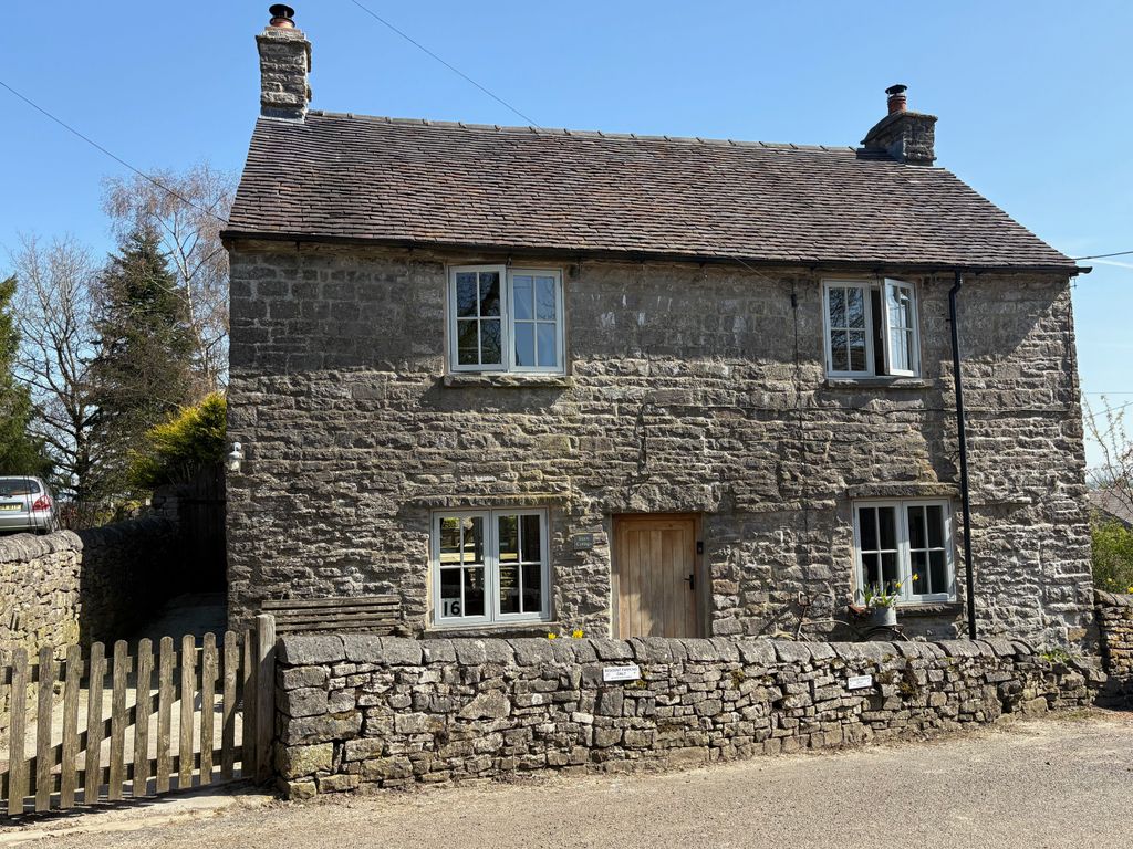 Property photo 2 of 20